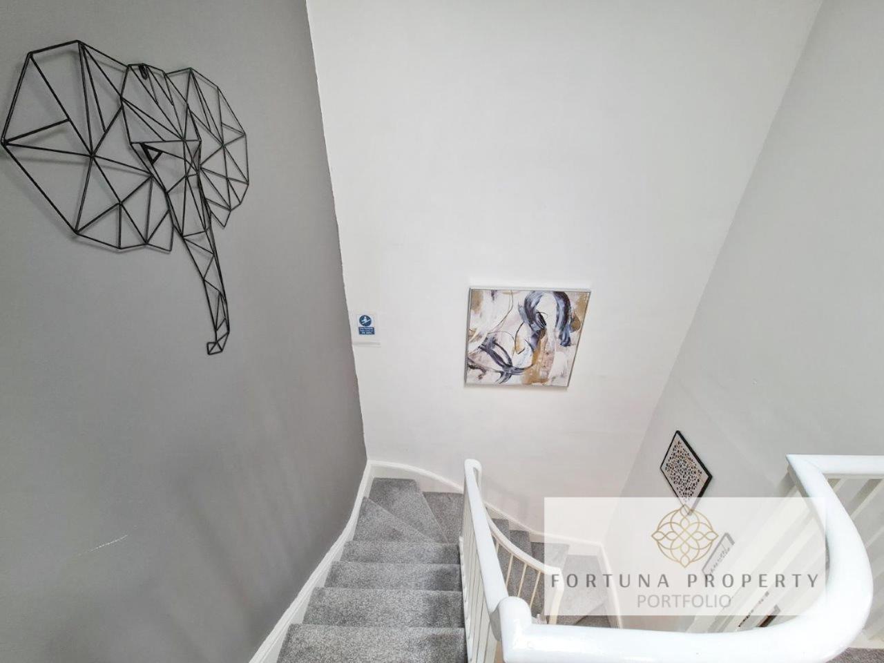 Margaret'S Loft By Fortuna Property Cheltenham Dış mekan fotoğraf